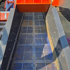 CAA470 Newly Manufactured Vibrating Screen