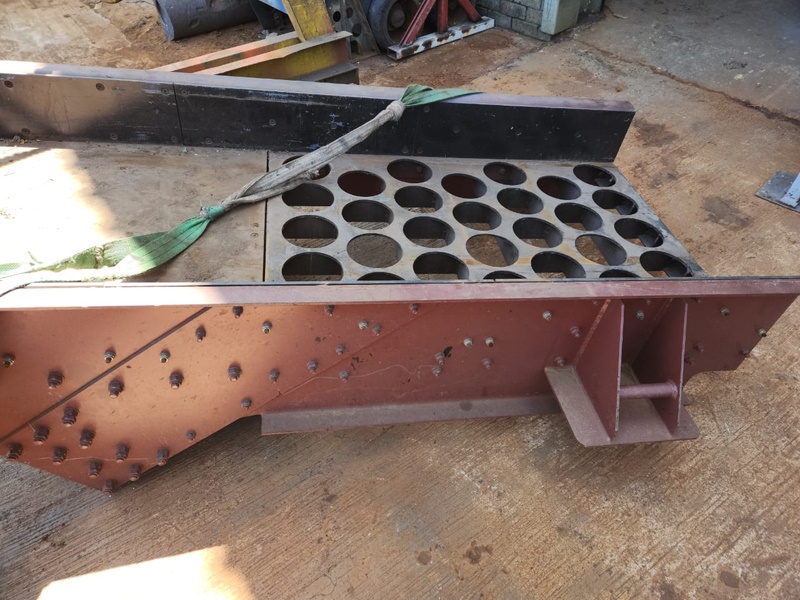 CAG241 Vibrating Grizzly Feeder, 910 mm wide x 2.6 m long