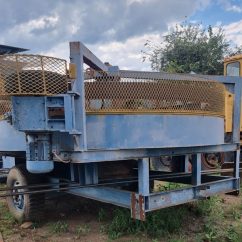 MAA033 12 ft Diggers Pan with feed conveyor