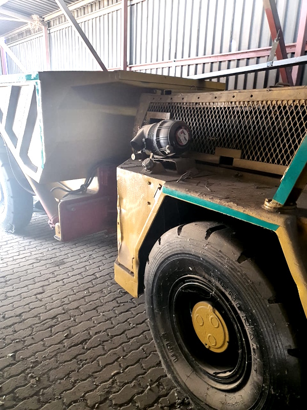 UAA114 Fermel 14 ton Dump Truck - Image 2