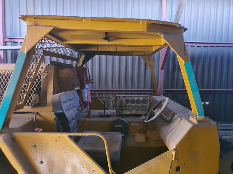 UAA114 Fermel 14 ton Dump Truck - Image 3